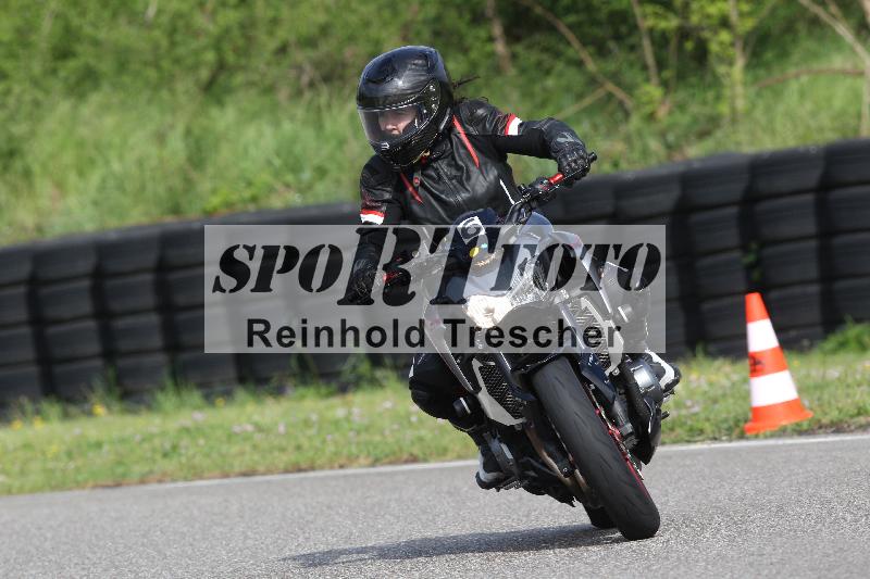 /Archiv-2025/10 23.04.2025 Cornu Master School ADR/gruen-vert/6